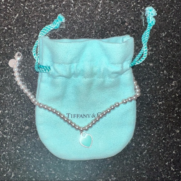 Tiffany & Co. Blue enamel Heart Tag Bead Bracelet - Picture 3 of 5